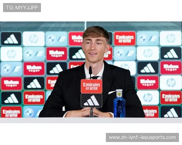 赛前关注赫伊森反歧视活动合影预热马德里德比你来干啥引解读 赛前关注赫伊森反歧视活动合影预热马德里德比你来干啥引解读